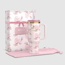 Stanley x LoveShackFancy Quencher H2.0 FlowState 40oz Tumbler – Pink Butterfly – Gift Box Included – New